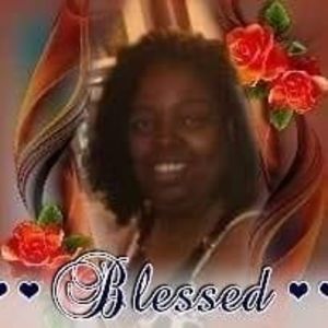 Meet your Posher, Yvette